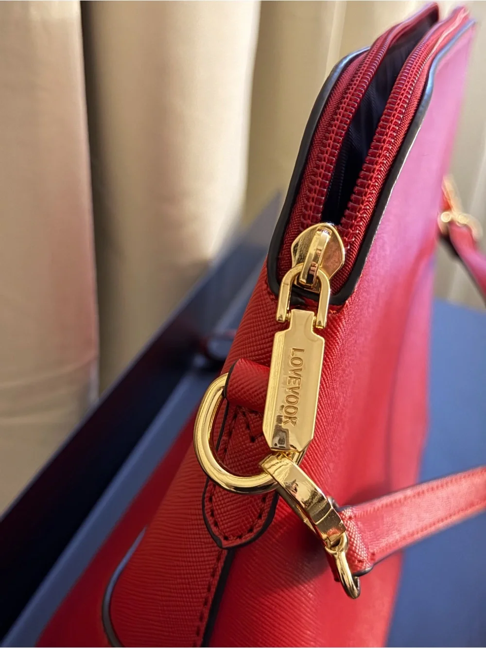 LOVEVOOK Crossbody Bag – Red